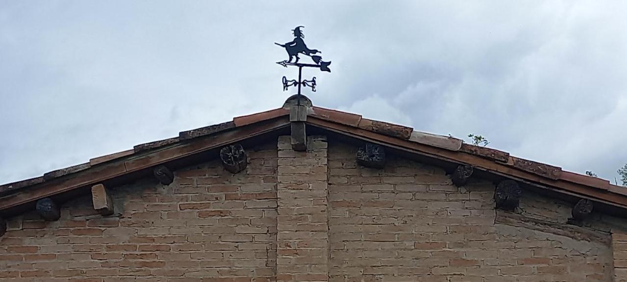 Вилла La Fabrica De Targarona Sant Pere de Torello Экстерьер фото
