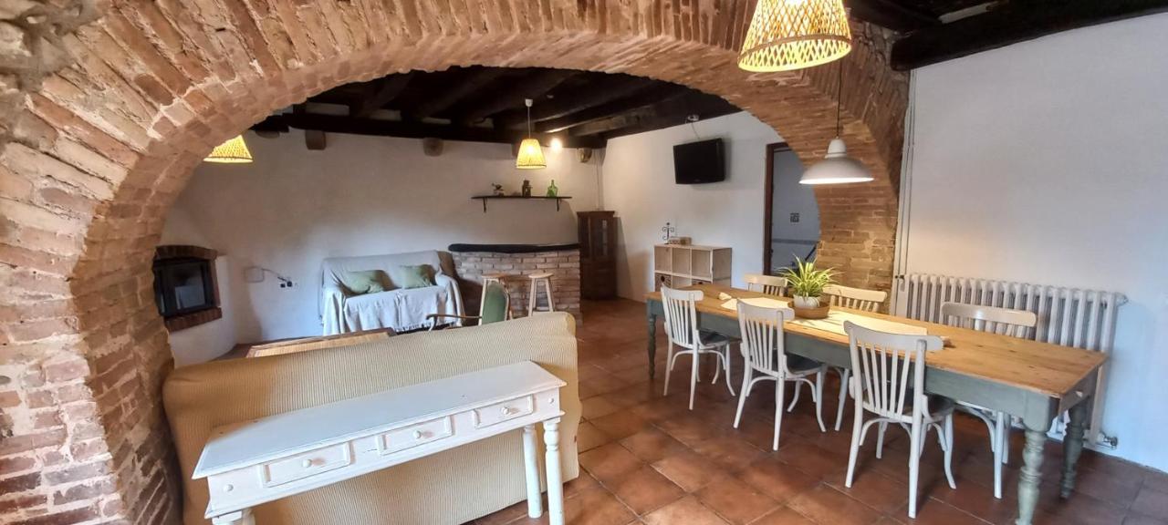 Вилла La Fabrica De Targarona Sant Pere de Torello Экстерьер фото