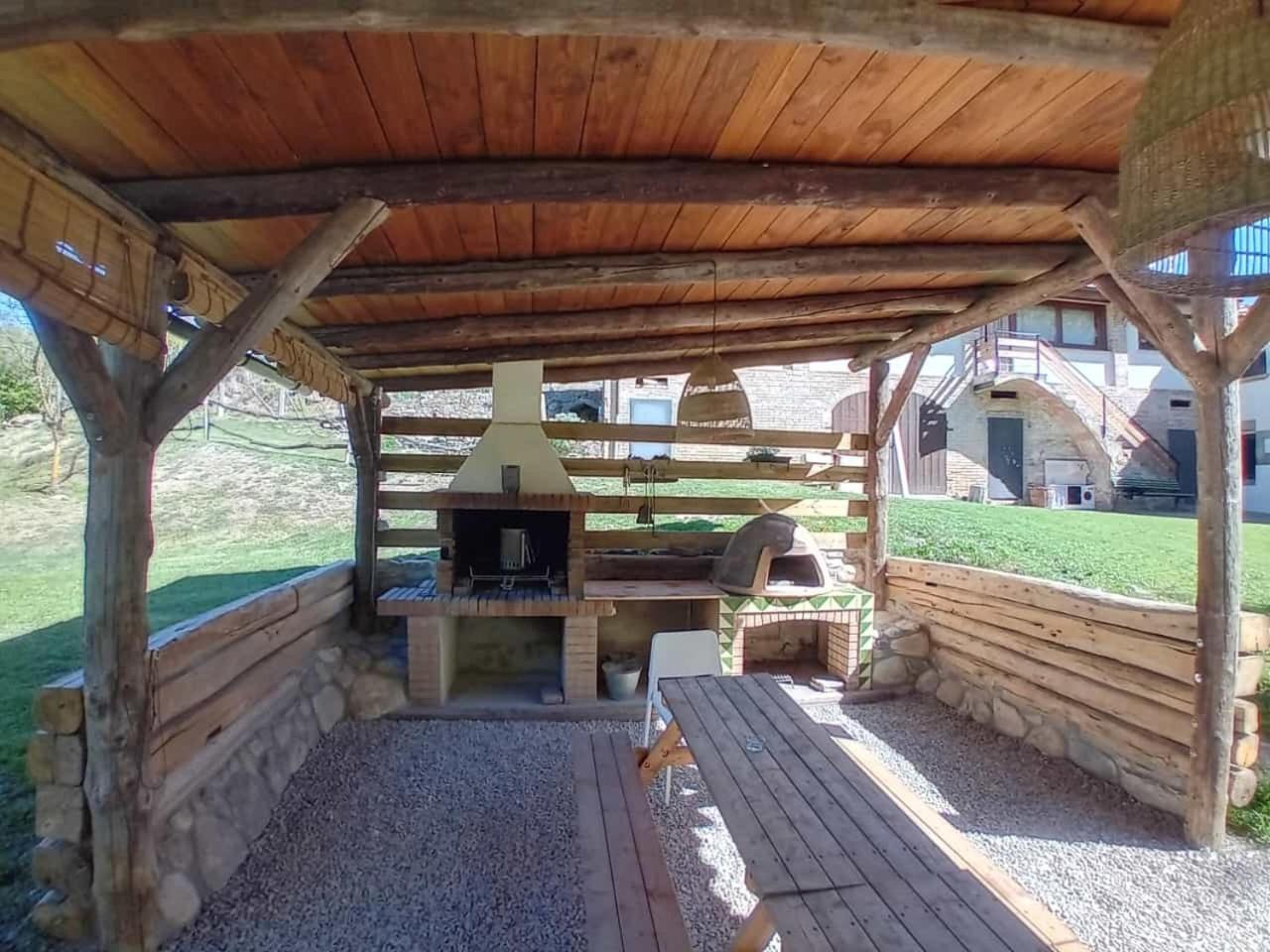 Вилла La Fabrica De Targarona Sant Pere de Torello Экстерьер фото